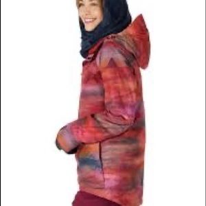 Women’s Burton Gore-Tex Rubix jacket originally priced at $319.00. Great shape.